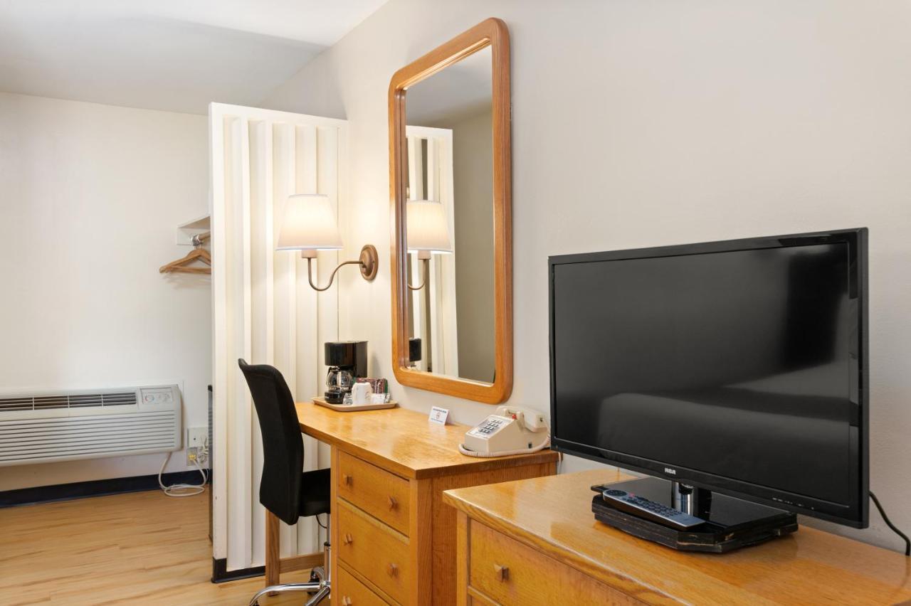 Skylark Shores Resort Lakeport Екстер'єр фото