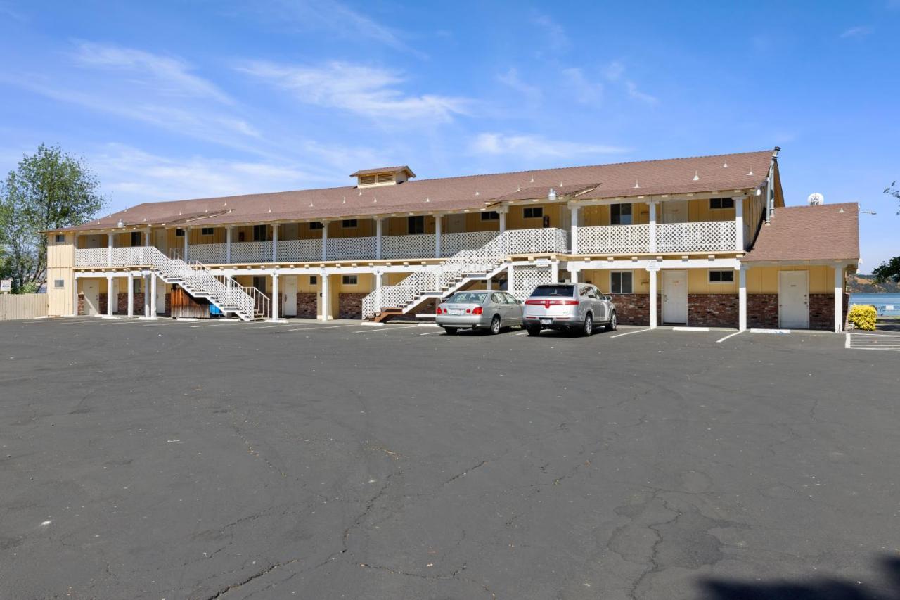 Skylark Shores Resort Lakeport Екстер'єр фото